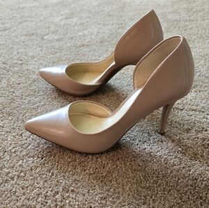 Jessica Simpson High Heels 👠